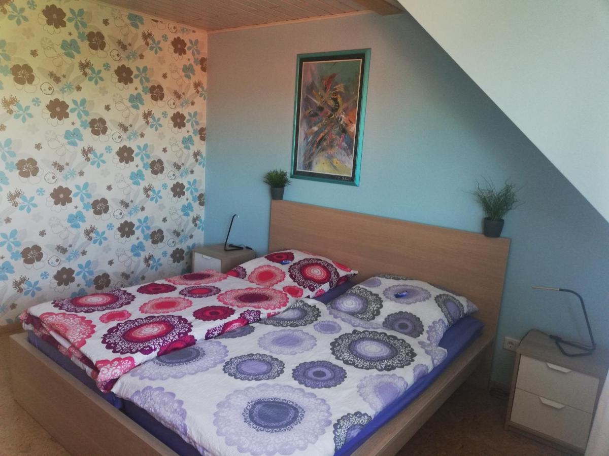 Anna - Neue Ferienwohnung Mit Blick Ins Gruene Ober-Abtsteinach Exteriör bild